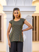 Naina Kurti